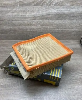 Renault Clio II Air filter 8200430865