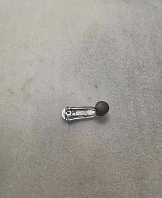 Audi 100 200 5000 C3 Front door window winding handle 443837581