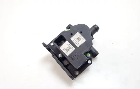 Tesla Model S Electric auxiliary coolant/water pump 600737000F 220103044