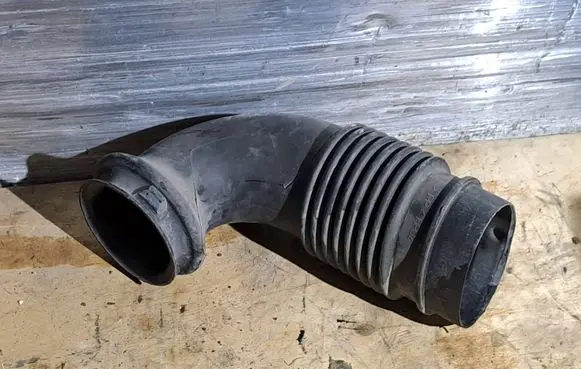 Volkswagen Crafter Air intake hose/pipe A9065280024