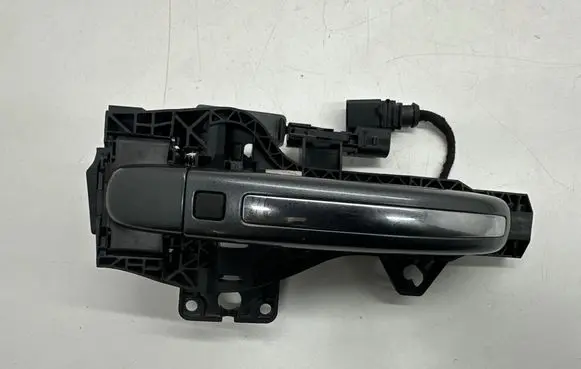 Audi Q7 4L Front door exterior handle 
