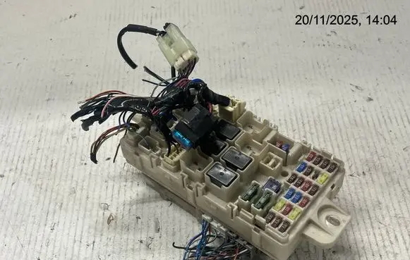 Mitsubishi L200 Fuse module 8637A777