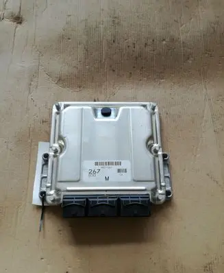 Mitsubishi Space Star Engine control unit/module 0281010438