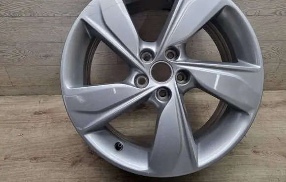 Opel Grandland X R18 alloy rim YP00180480