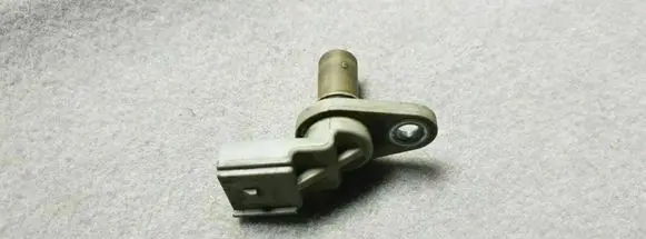 Ford Galaxy Crankshaft position sensor 5M5112K073AA