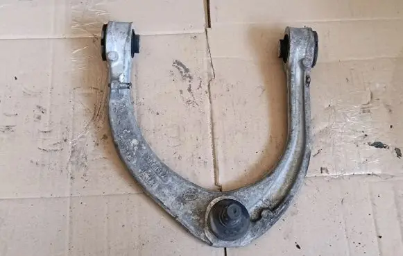 Land Rover Range Rover L405 Front upper control arm/wishbone PLA3084A PLA3084