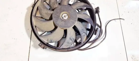 Peugeot 806 Radiator cooling fan shroud 873571g fc1045