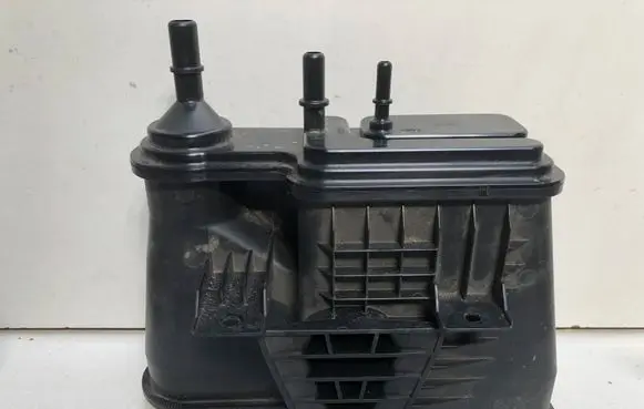 Volvo XC40 Active carbon filter fuel vapour canister 8888740402