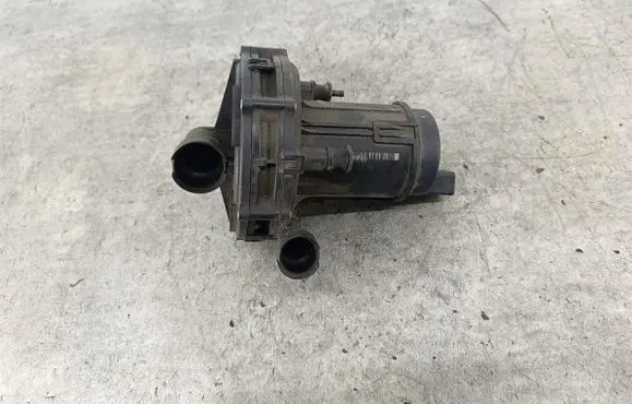 Volkswagen New Beetle Secondary air pump 06A959253