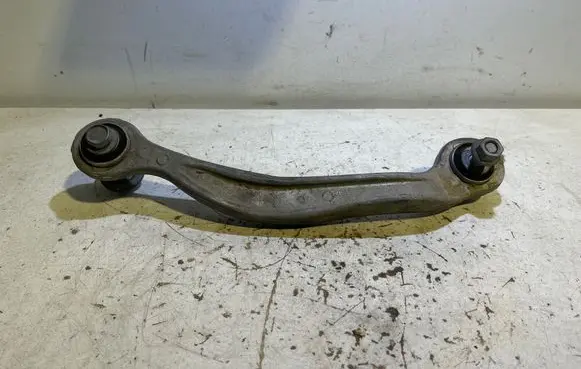 Rear control arm