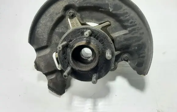 Front wheel hub