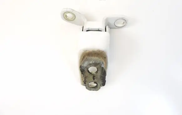Honda CR-V Front door upper hinge