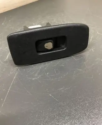 Mitsubishi Pajero Electric window control switch MR444892