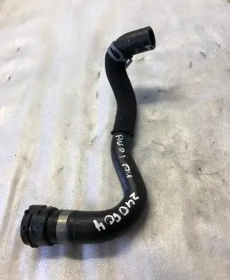 Audi A4 S4 B9 8W Engine coolant pipe/hose 8w0122073l