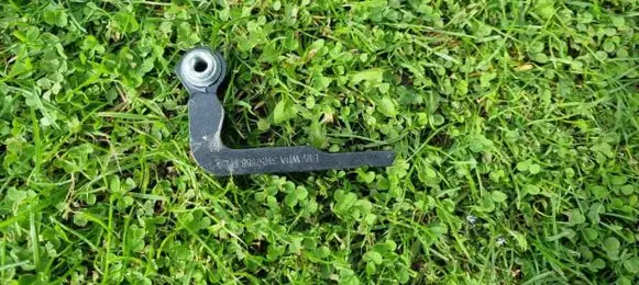 Volvo V60 Front door lower hinge 31457958