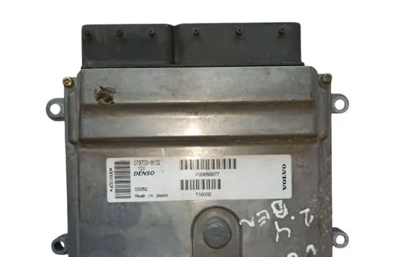 Volvo S40 Engine control unit/module P30650677 0797009132
