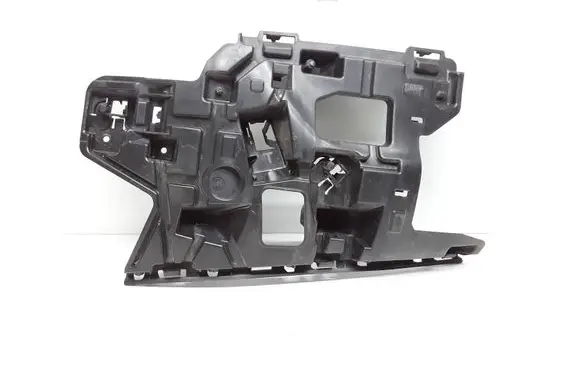 Volvo V40 Front bumper mounting bracket 31425001