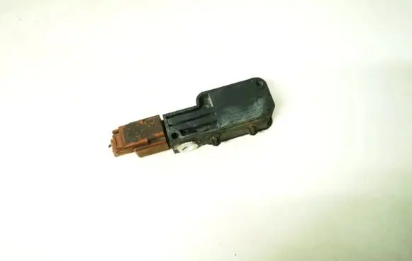 Ford Mondeo Mk III Airbag deployment crash/impact sensor 1s7t14b342af 1s7t-14b342-af