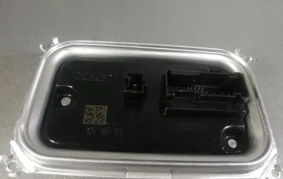 Mercedes-Benz S W223 LED ballast control module A2239002526