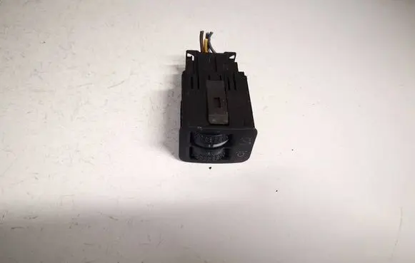 Volkswagen Bora Headlight level height control switch 1j0941333a