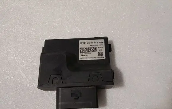 Audi A4 S4 B9 Fuel injection pump control unit/module 8W0906093D