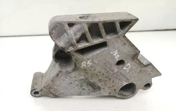 Volkswagen Golf V Engine mounting bracket 06F199207Q