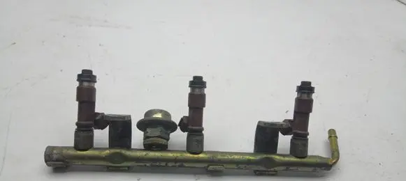 Subaru B9 Tribeca Fuel injectors set 010032912
