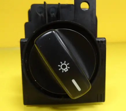 Mercedes-Benz B W245 Light switch 1695451004 32220101