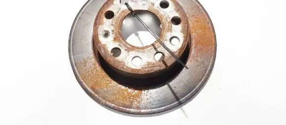Volkswagen Golf V Rear brake disc neventiliuojamas