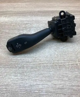 BMW 3 E46 Indicator stalk 8363668 01104010