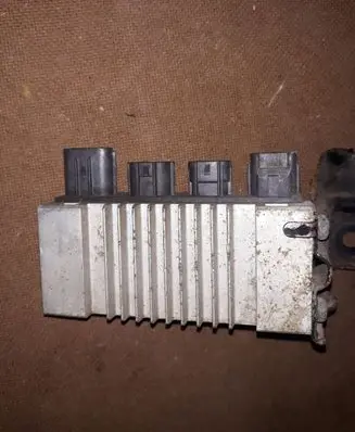 Toyota Avensis T270 Glow plug pre-heat relay 2855130010