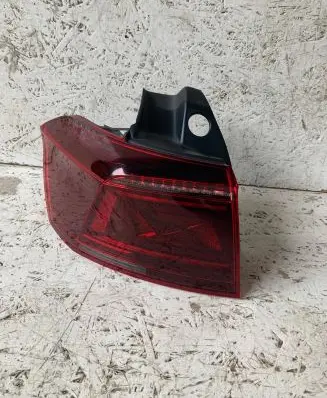Volkswagen PASSAT B8 Rear/tail lights 3G9945207M