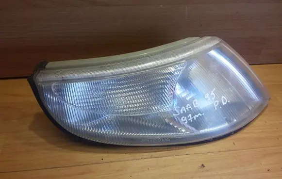 Front indicator light