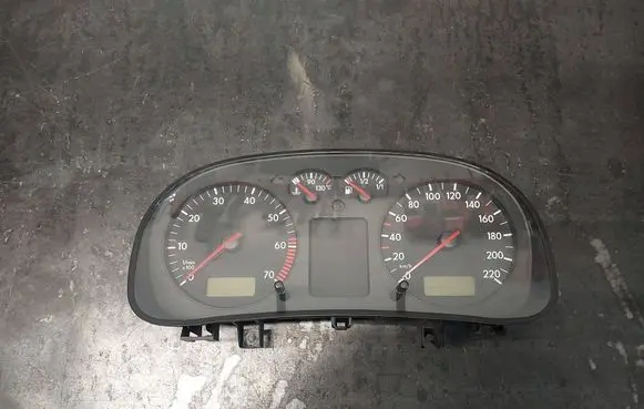 Volkswagen Golf IV Speedometer (instrument cluster) 1J0920802
