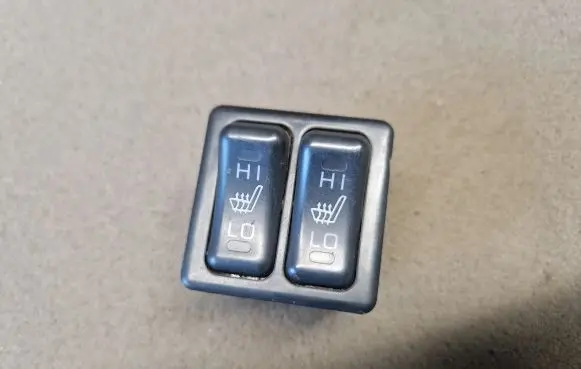 Mitsubishi Pajero Sport I Seat heating switch