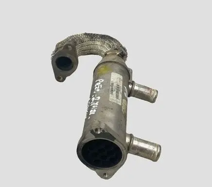Peugeot 607 EGR valve cooler 4U3Q9Y493BJ 215972396