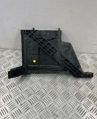 BMW 2 F46 Battery tray heat shield 7351482