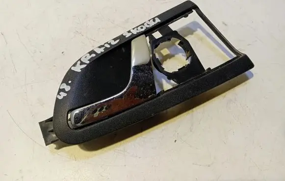 Skoda Octavia Mk1 (1U) Rear door interior handle 1U4839247