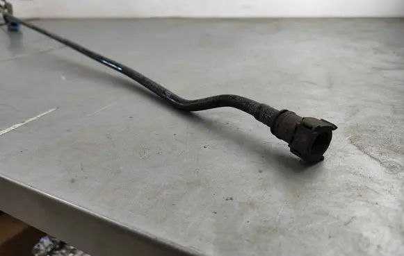 Jaguar XE Fuel line pipe T4A12669