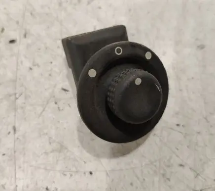 Renault Laguna II Wing mirror control module 8200002442