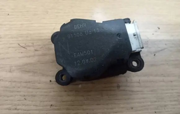 Mercedes-Benz S W220 Air flap motor/actuator 91508UA13 EAM501 120402