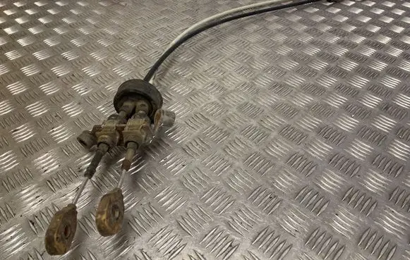 Gear shift cable linkage