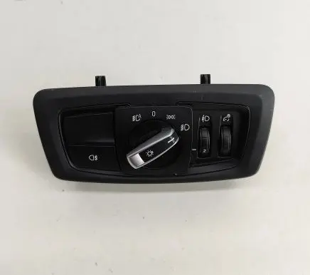 BMW 2 F45 Light switch 9865819