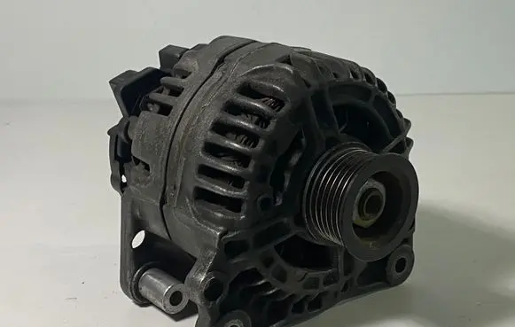 Seat Altea Generator/alternator 03C903023D 0124325128