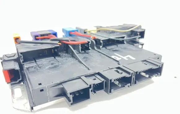 Mercedes-Benz S W220 SAM control unit A0325458332