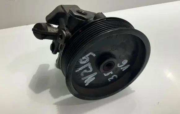 Mercedes-Benz CLS C219 Power steering pump