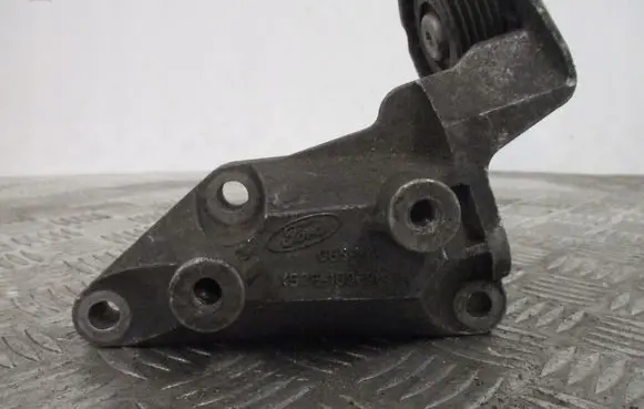 Ford Escape Engine mount bracket KS7E10039BA