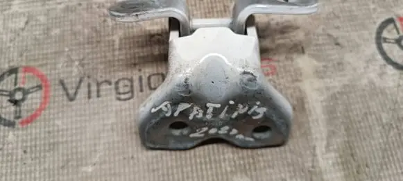 KIA Xceed Front door lower hinge 