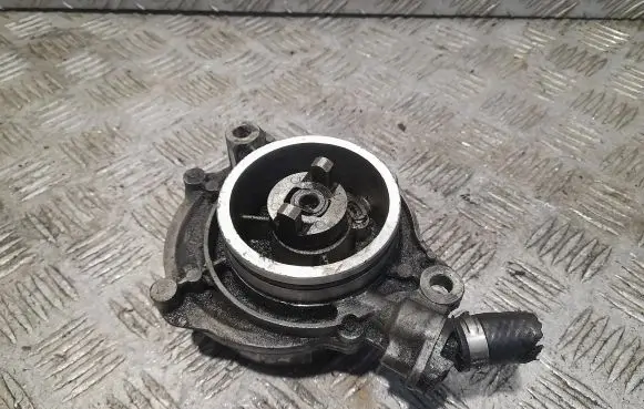 BMW X5 E53 Vacuum pump 03T2512126