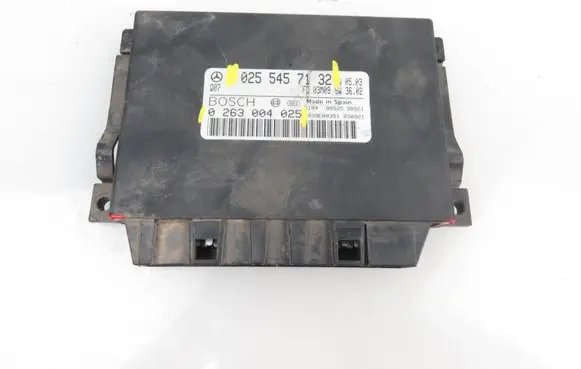 Mercedes-Benz E AMG W211 Parking PDC control unit/module 0255457132
